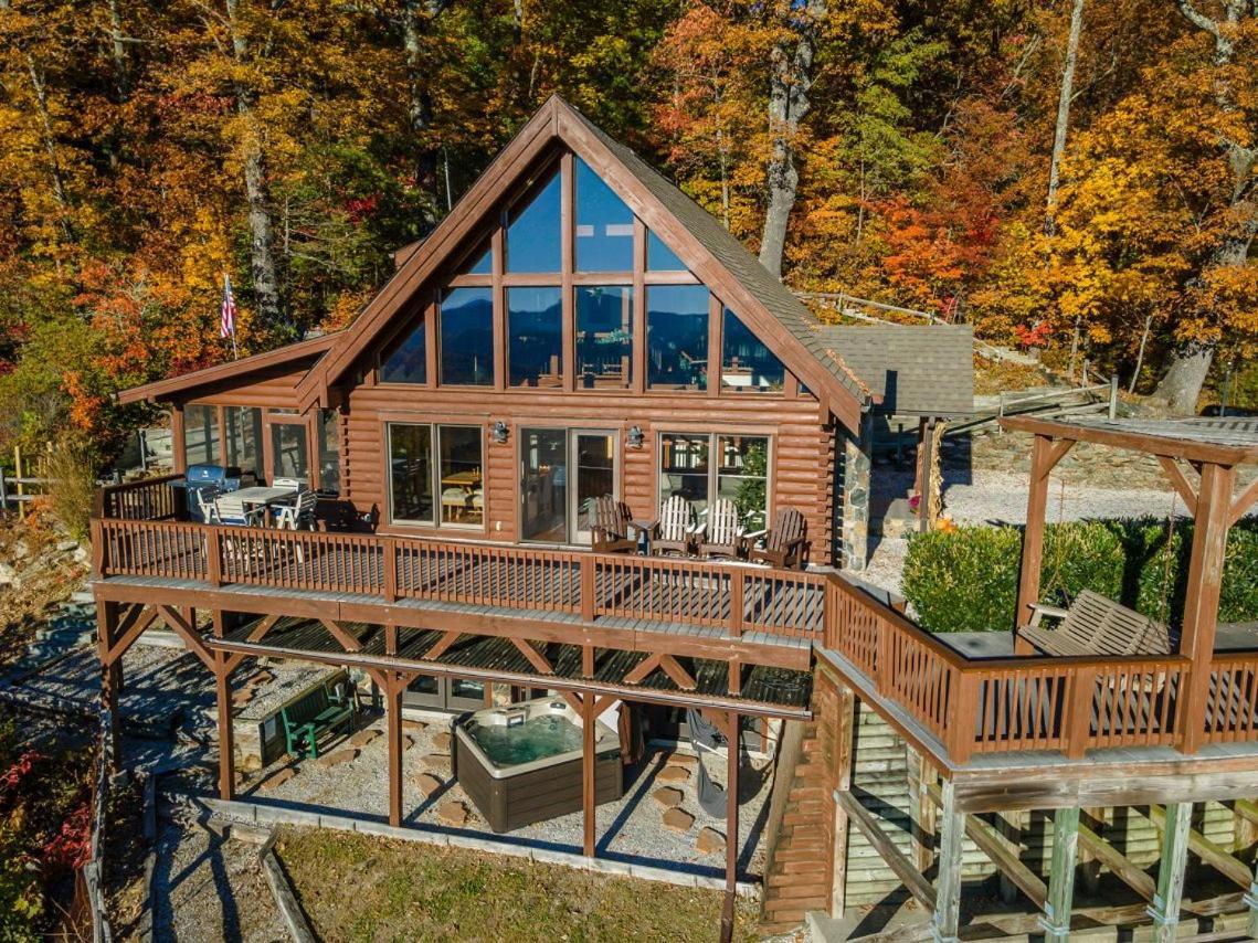 A Celestial Chalet Pets, Hot Tub & Mountain View Villa Old Fort Exterior photo